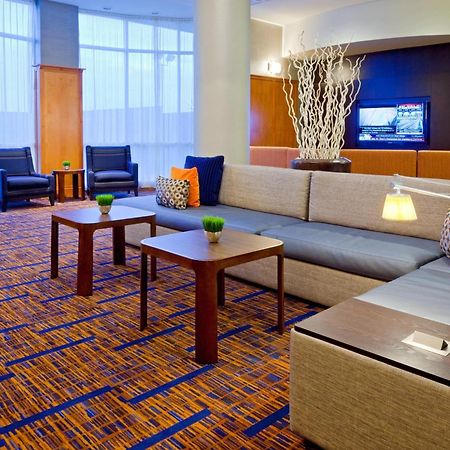 Courtyard By Marriott Toronto Маркем Экстерьер фото