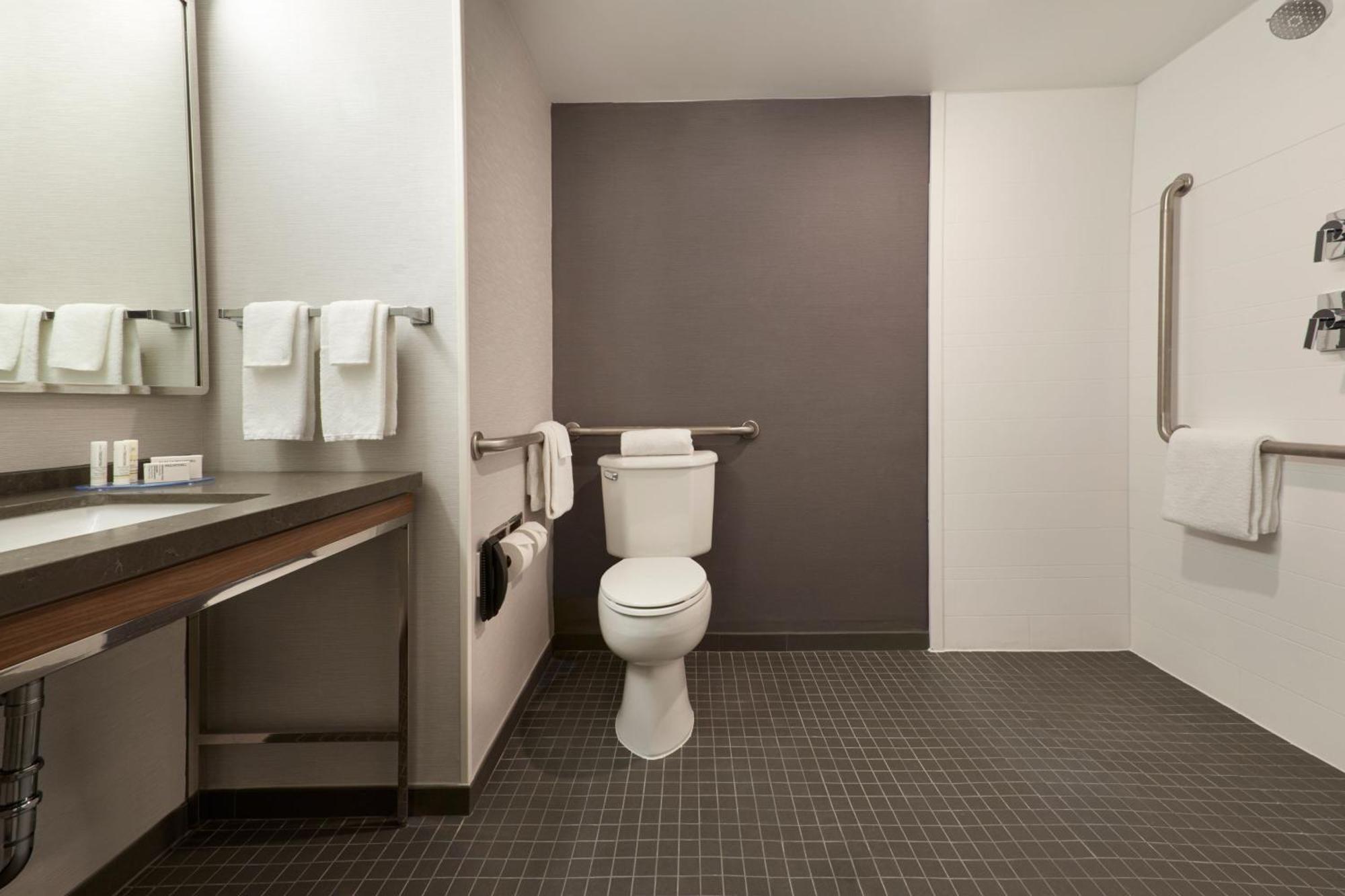 Courtyard By Marriott Toronto Маркем Экстерьер фото