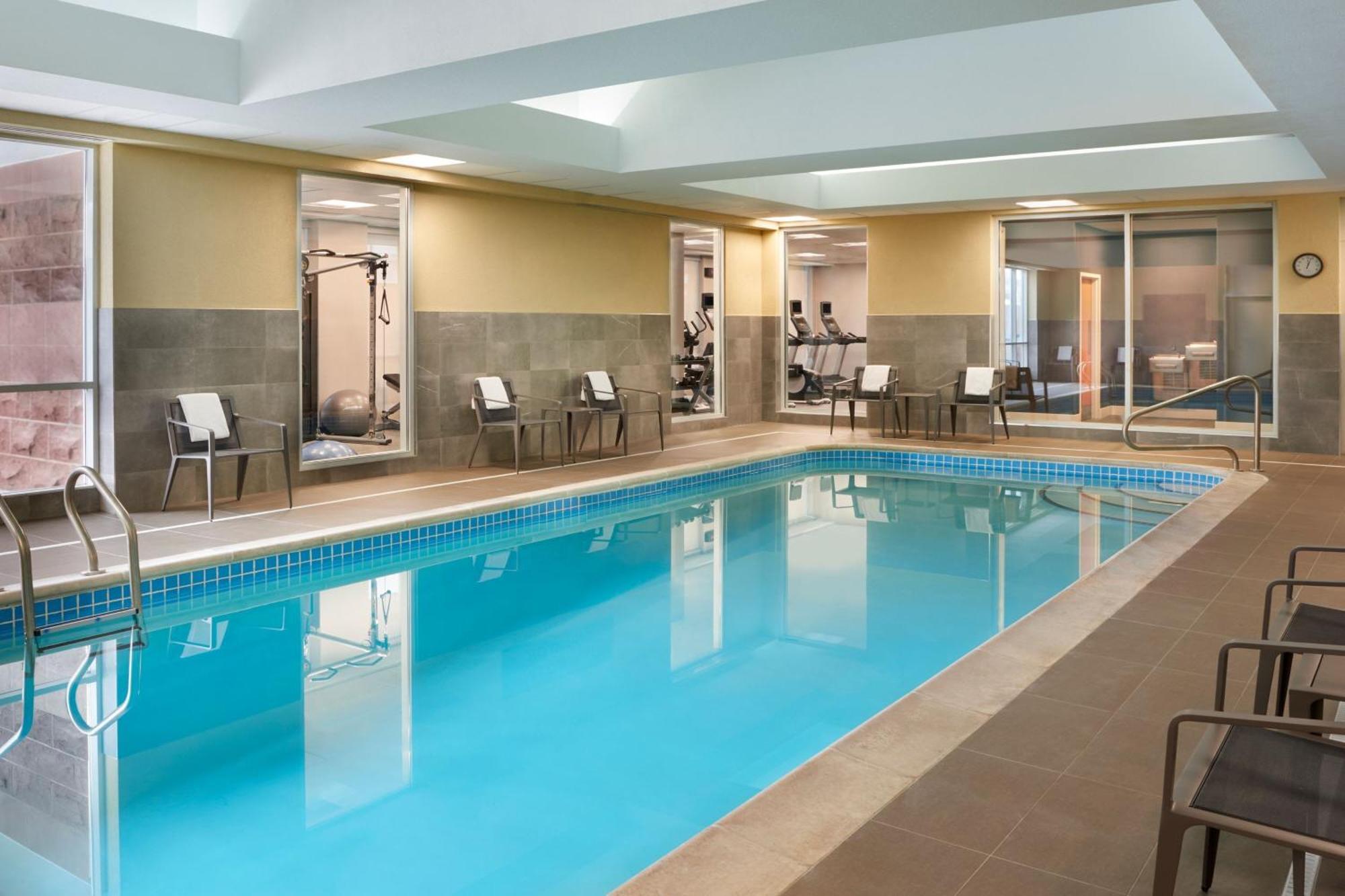 Courtyard By Marriott Toronto Маркем Экстерьер фото