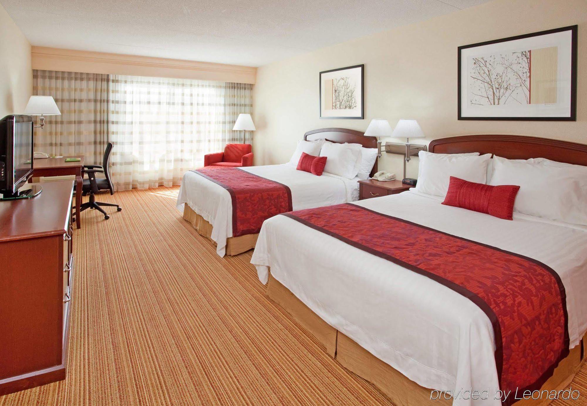 Courtyard By Marriott Toronto Маркем Экстерьер фото